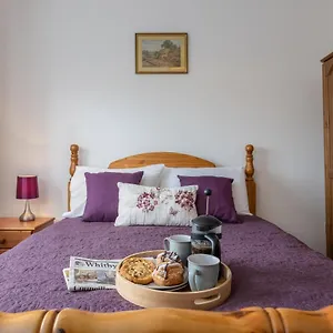  Holiday home Arundel - Luxurious, Homely & Dog Friendly With Parking United Kingdom