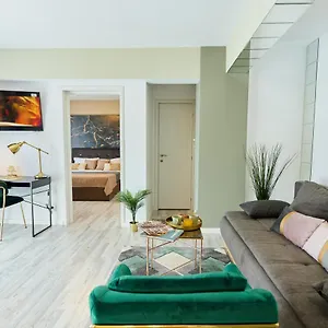 Apartment Voguish Romania
